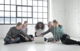 Revolutionizing Corporate Collaboration: i4Writers' Innovative Initiatives